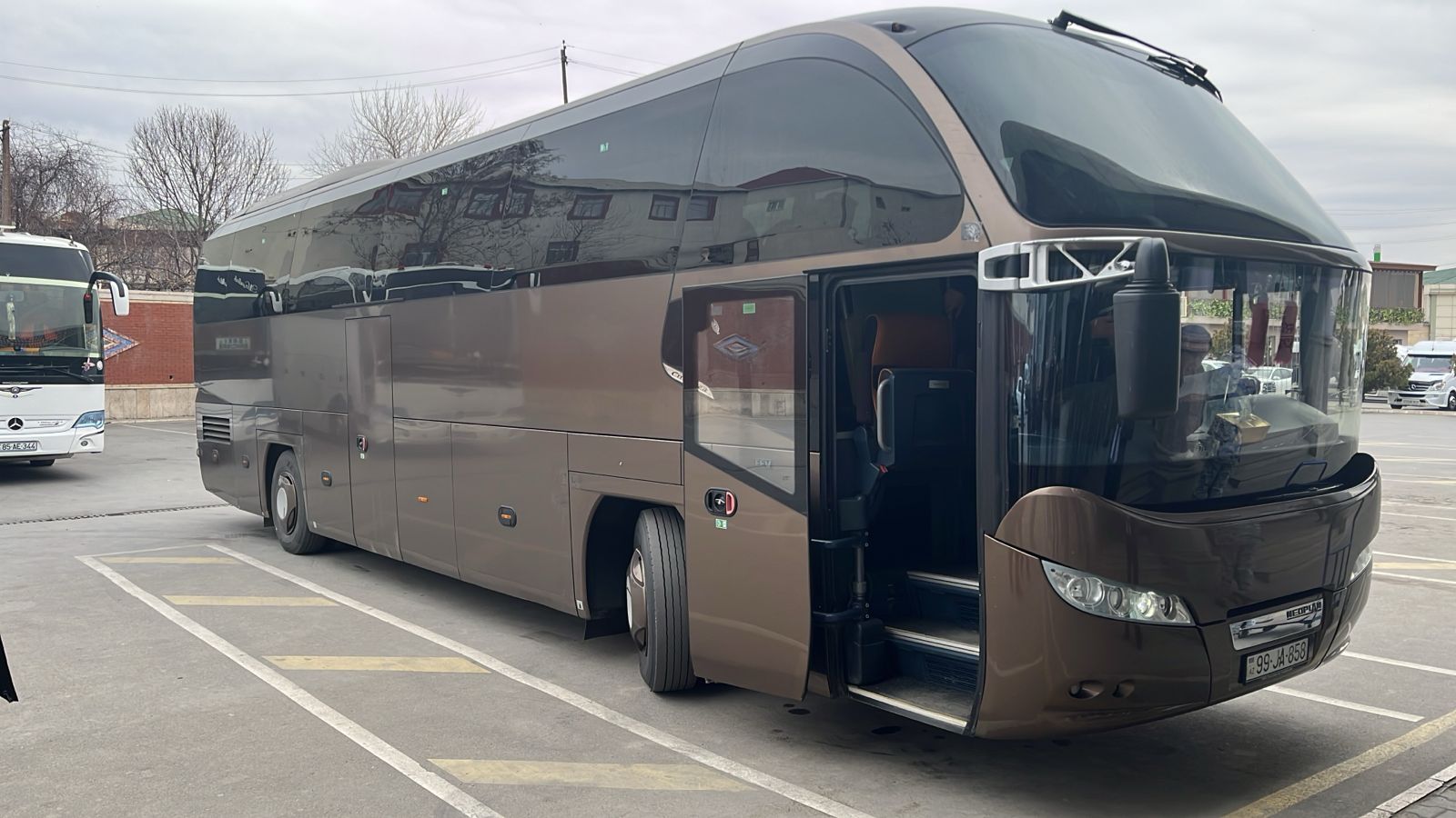 Naxçıvandan İğdıra və əks istiqamətə 34 avtobus reysi ilə 1442 nəfər daşınıb