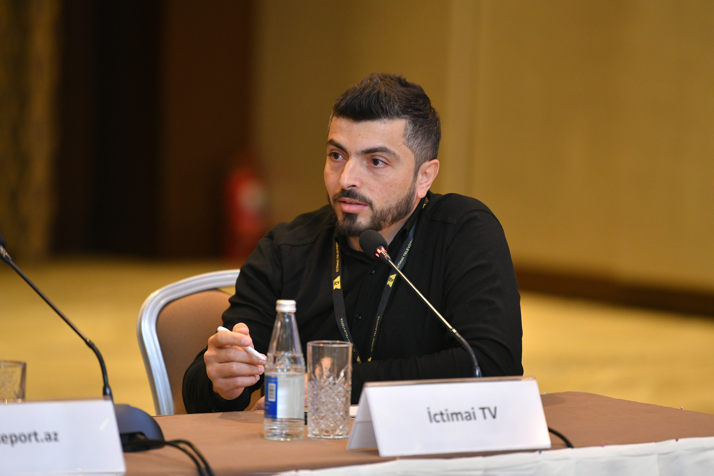 “Bakı şəhərində və ətraf ərazilərdə nəqliyyat infrastrukturunun təkmilləşdirilməsinə dair 2025 – 2030-cu illər üçün Dövlət Proqramı”nın 2025-ci il üzrə icrasına həsr olunan dəyirmi masa