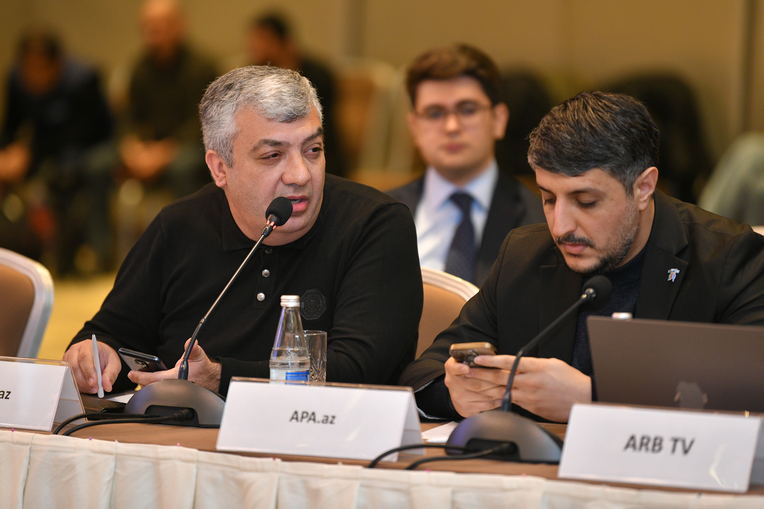 “Bakı şəhərində və ətraf ərazilərdə nəqliyyat infrastrukturunun təkmilləşdirilməsinə dair 2025 – 2030-cu illər üçün Dövlət Proqramı”nın 2025-ci il üzrə icrasına həsr olunan dəyirmi masa