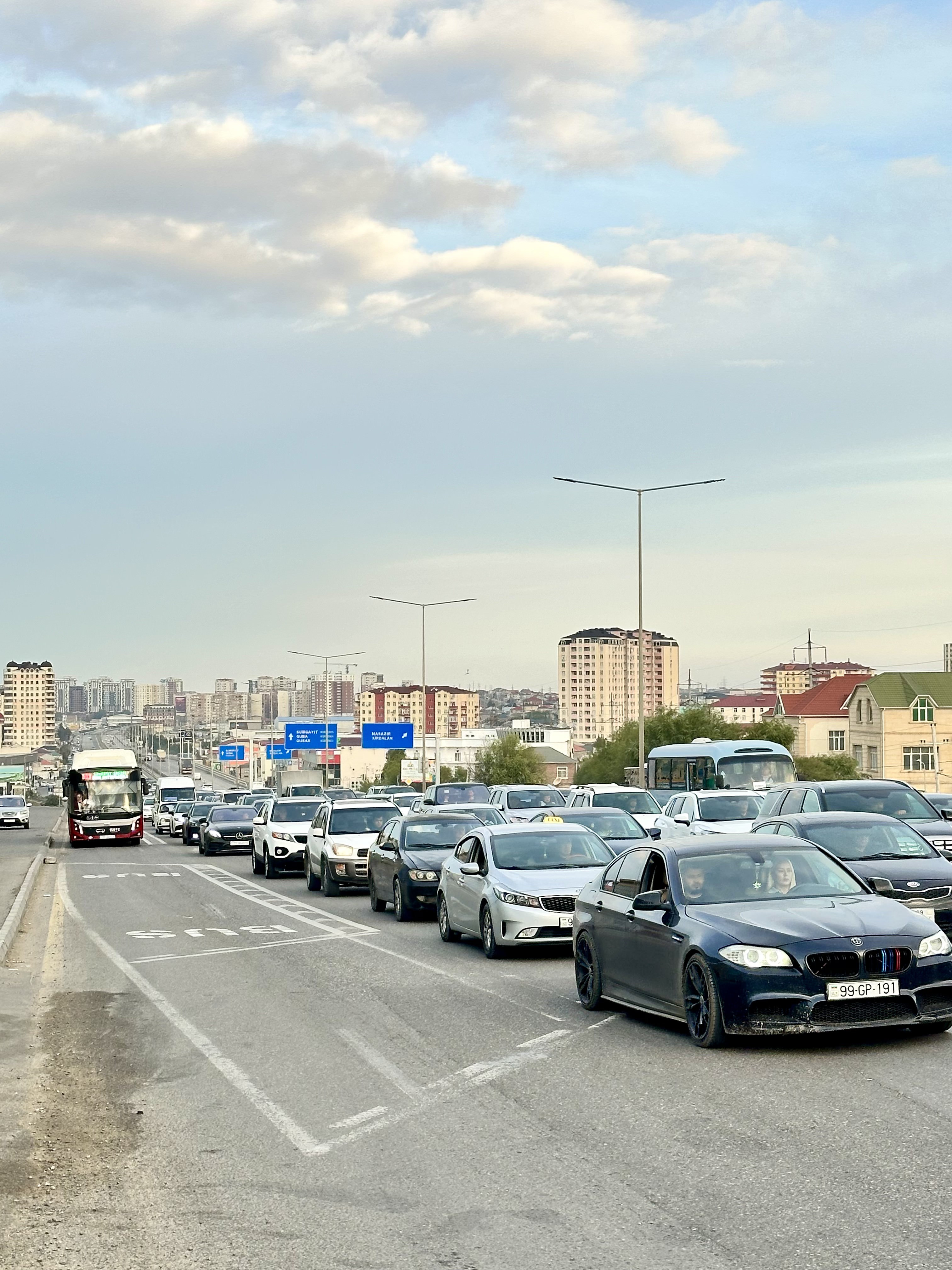 Xüsusi hərəkət zolaqlarının əlaqələndirilməsi həyata keçirilir