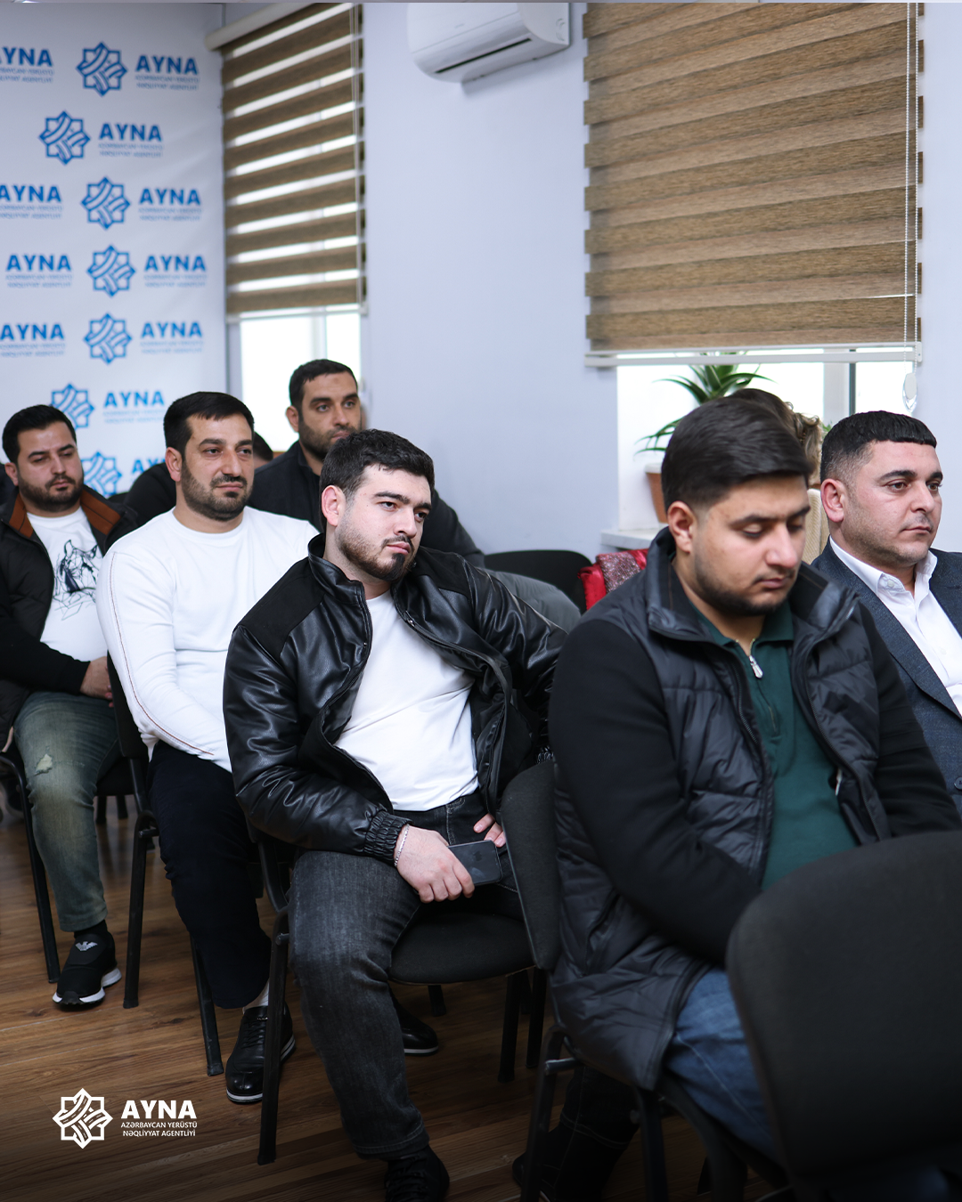 AYNA-da milli daşıyıcılarla növbəti görüş keçirilib